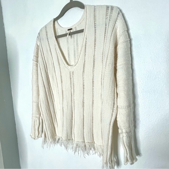 Free People Oceans Drive Cream V Neck Distressed Fringe Hem Sweater. Size Small - Picture 7 of 11